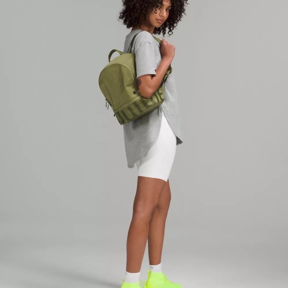 City Adventurer Backpack Mini - Picture 12 of 15